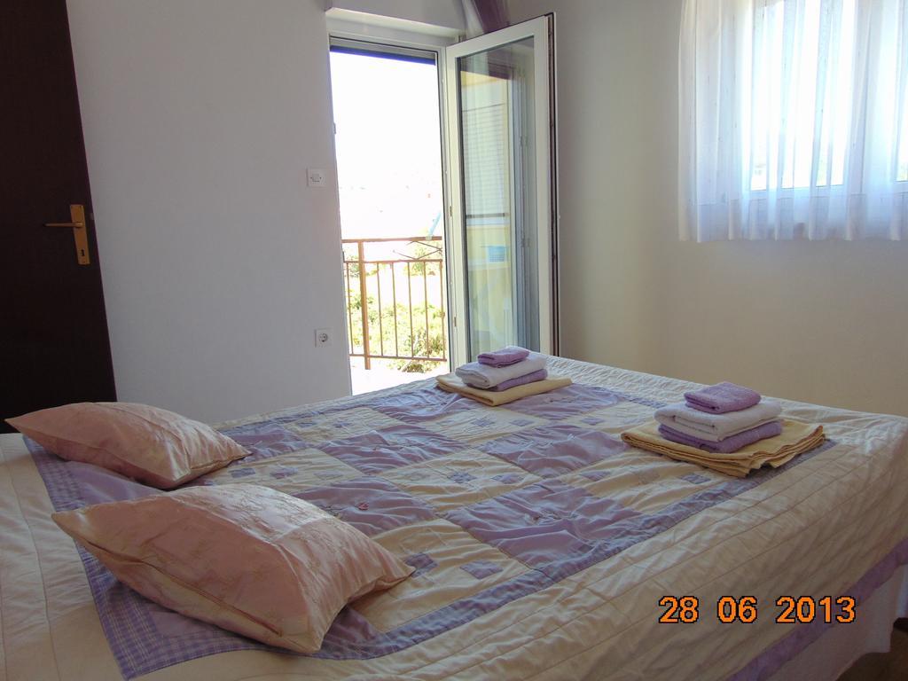 Apartments Borozan Vinišće Habitación foto