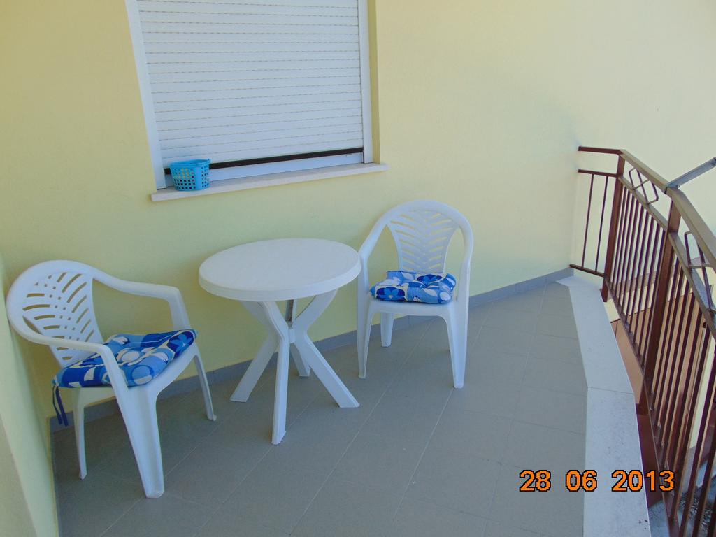 Apartments Borozan Vinišće Habitación foto